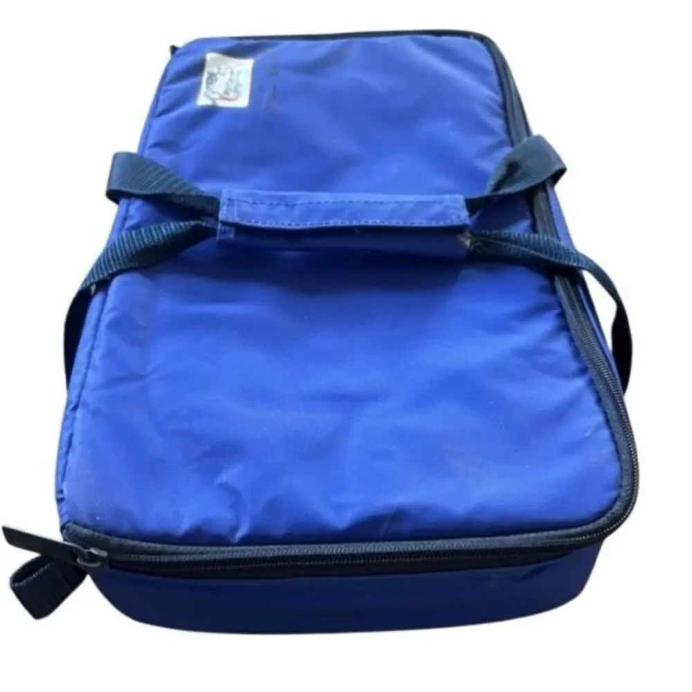 Pyrex Portables Insulated Carry Bag With 2.2 Qt. Glass Casserole Dish & Lid